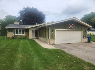 W189S7516 Oak Ct, Muskego, WI 53150