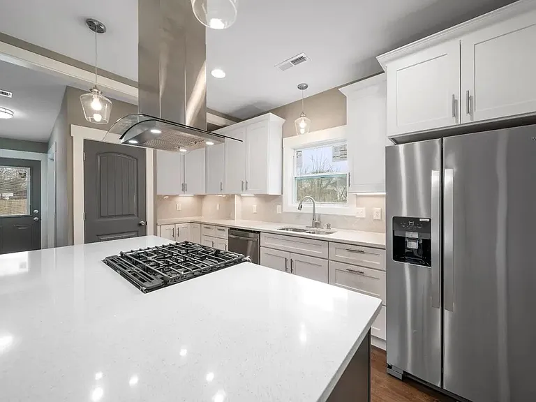 Open Kitchen.