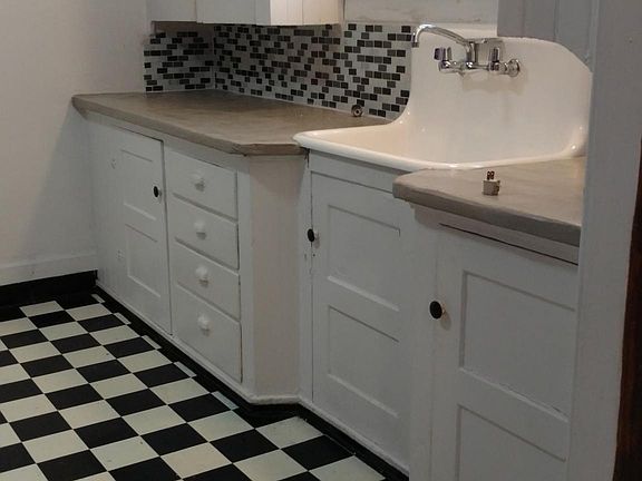 4th image of 1040 Wadsworth St Floor 2