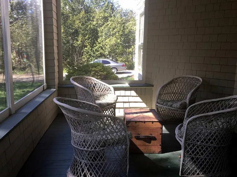 35 Clark Ave — Photo 13