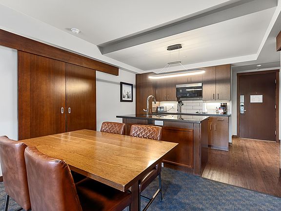 3rd image of 2020 London Ln #206D