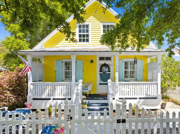 110 W St George Street, Southport, NC 28461
