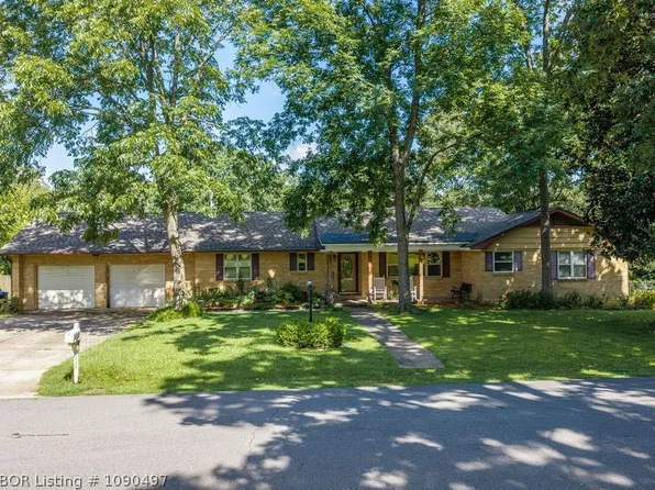1135 N 57th Pl, Fort Smith, AR 72904