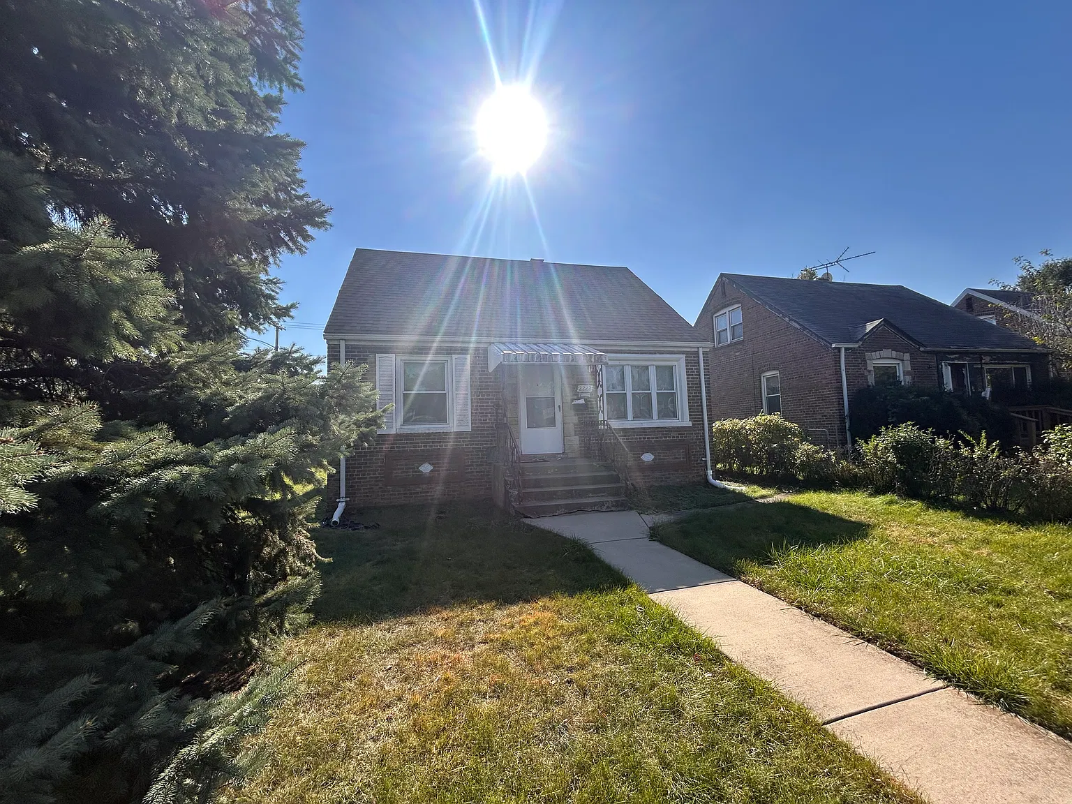 3 bed, 1.5 bath, 1512 sqft, $1,995 — Photo 2