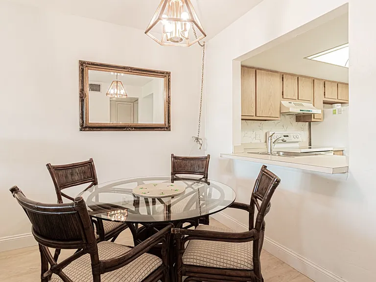 1022 Manatee Rd #D107 — Photo 9