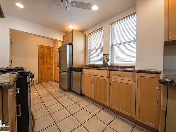 5th image of 518 Hyde Park Ave