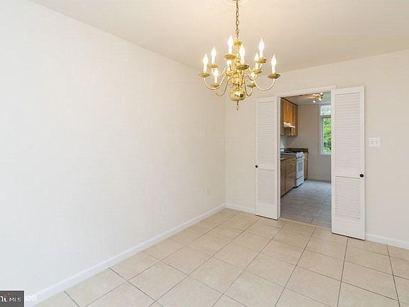 5th image of 2705 Cantania Pl