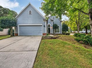 8325 Springhead Ln, Charlotte, NC 28215
