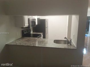 1124 The Pointe Dr, West Palm Beach, FL 33409