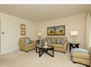 548 S Xenon Ct, Lakewood, CO 80228