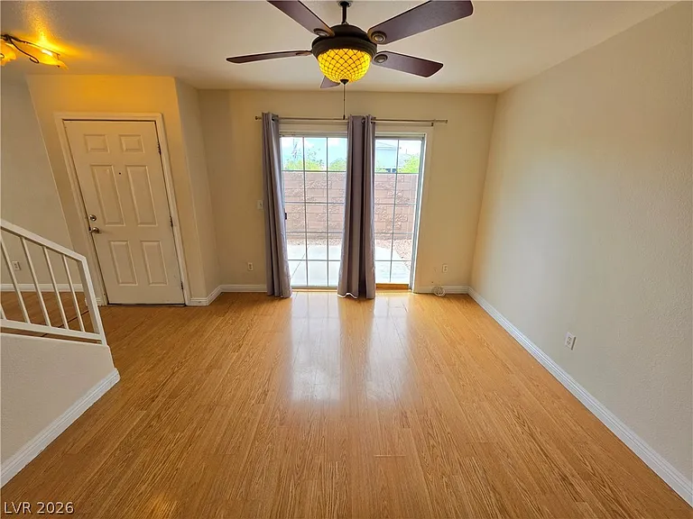 408 Roman Tree Ct — Photo 10