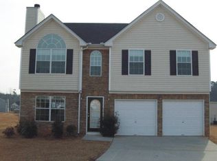 5007 Autumn Green Ct, Fairburn, GA 30213