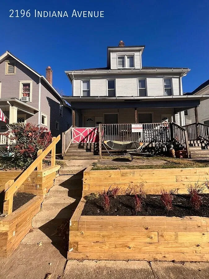 4 Bed 2 Bath Townhouse Available Fall 2027 — Photo 1