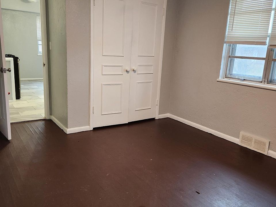 2nd image of 2729 SW 54th St