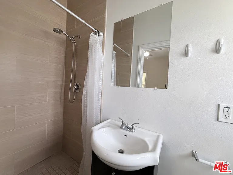 1254 W 37th Dr #1248 — Photo 10