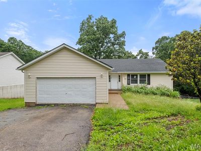 2449 Donna Dr, High Ridge, MO, 63049