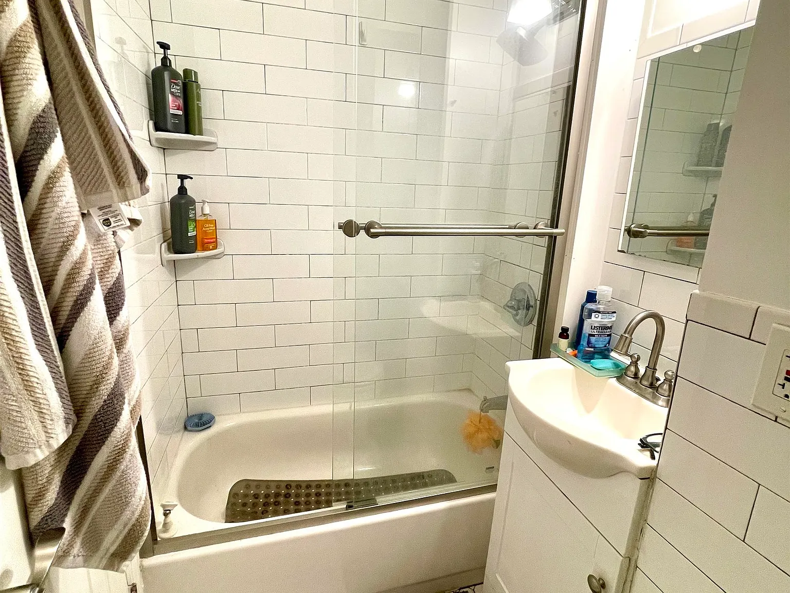 1 bed, 1.0 bath, $1,780 — Photo 4