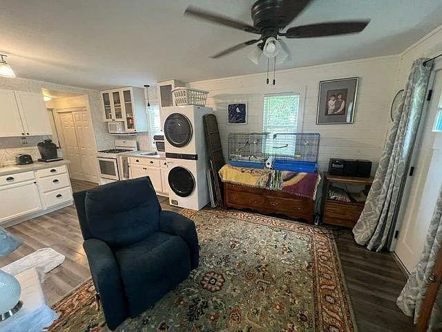 7153 Cedar Rd — Photo 22