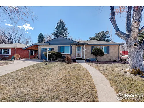 690 W Elmhurst Pl Photo 1