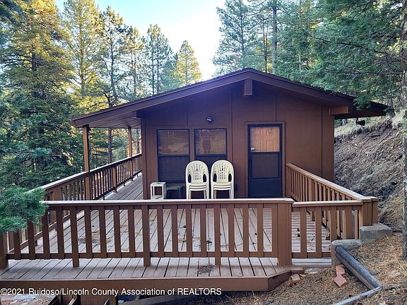 4th image of 323 Cedar Creek Dr