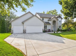 4195 Granite Ct, Eagan, MN 55123