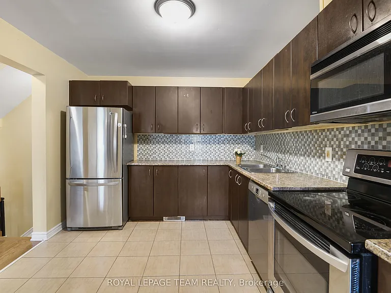 415 Galatina Way — Photo 9