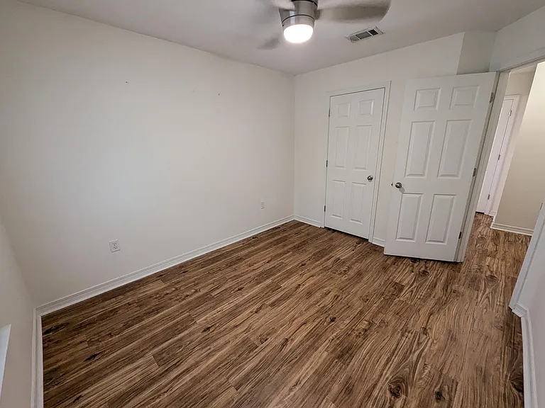 1020 Freeport Ct — Photo 16