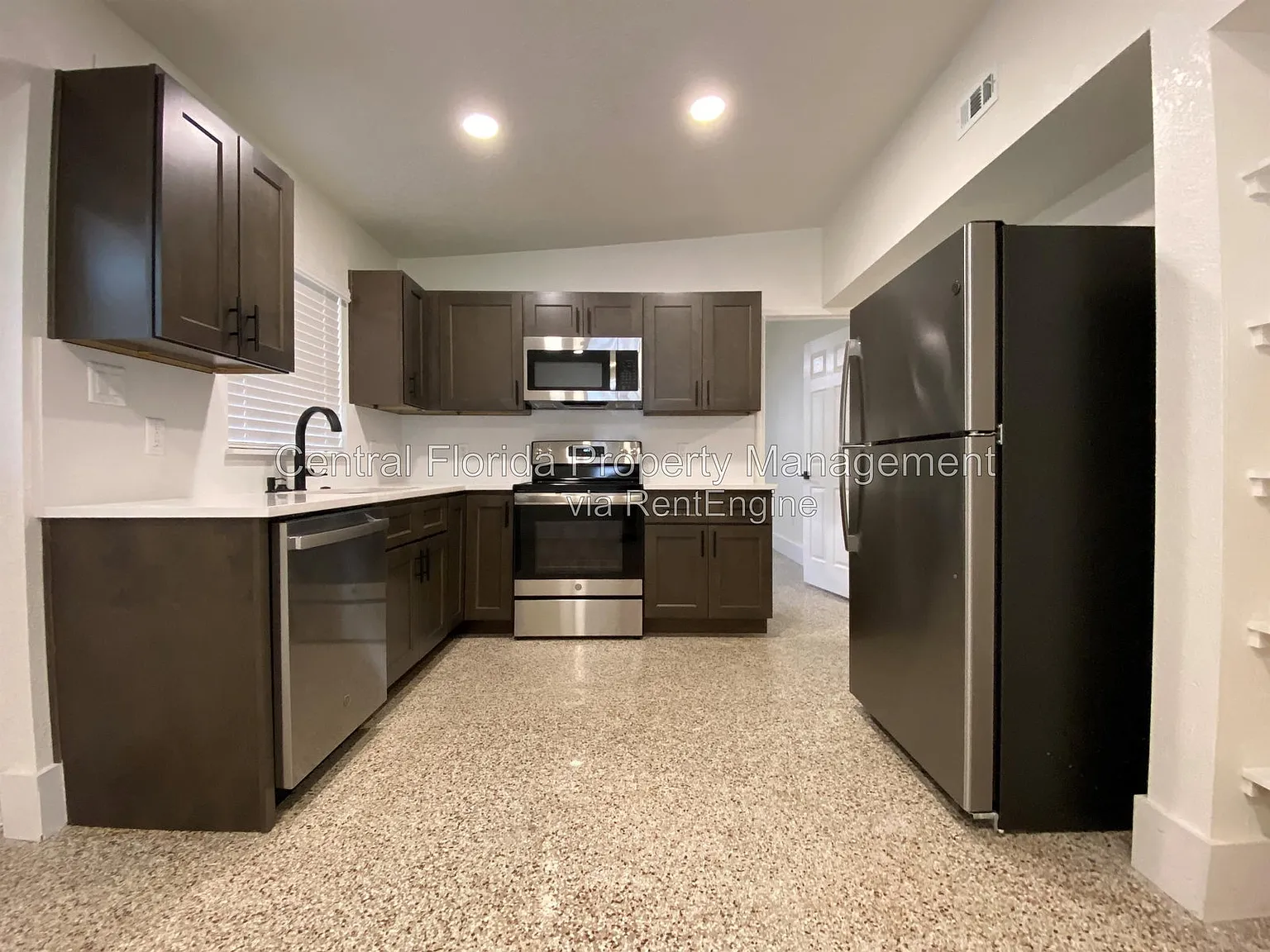 2 bed, 1.0 bath, 850 sqft, $1,750 — Photo 3