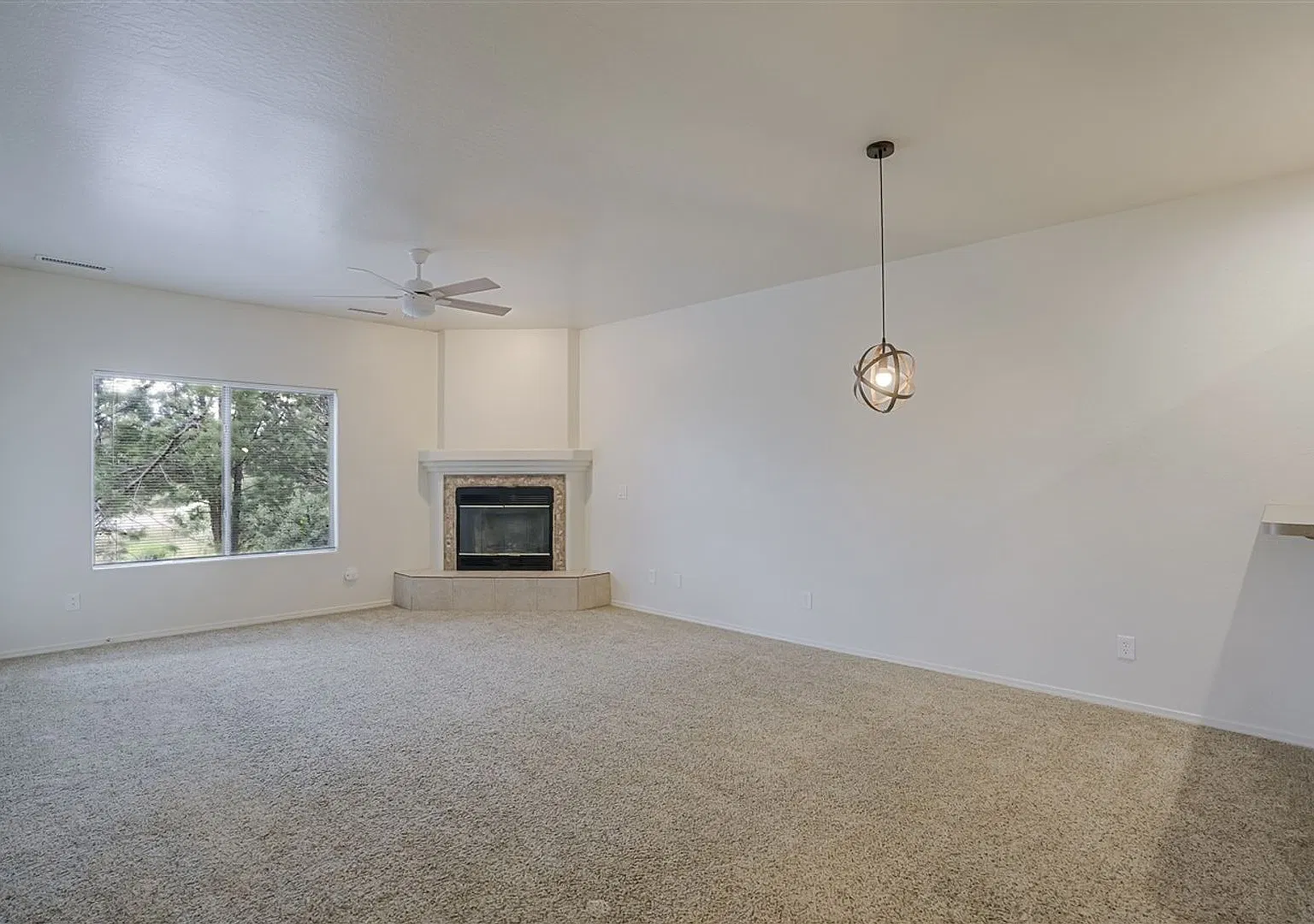 2 bedroom, 2 bath condo in Yavapai Hills — Photo 4
