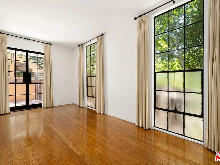 333 Dalehurst Ave — Photo 9