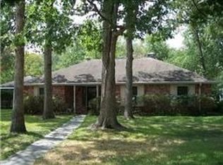 123 Hollywood Dr, Conroe, TX 77303