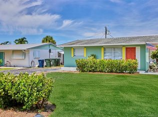 417 SE Southeast Central Pkwy, Stuart, FL 34994