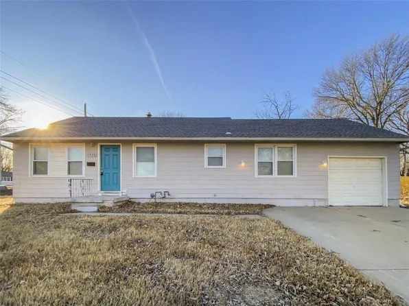 11426 Applewood Dr, Kansas City, MO 64134