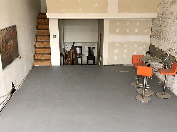 5th image of 39 N Moore St Frnt 1