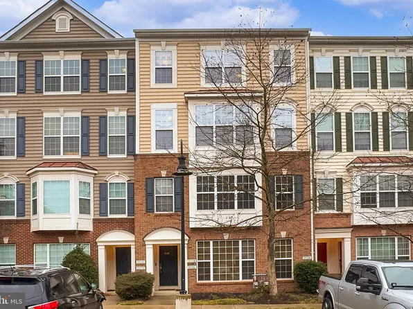 15128 Lilywood Ln, Haymarket, VA 20169
