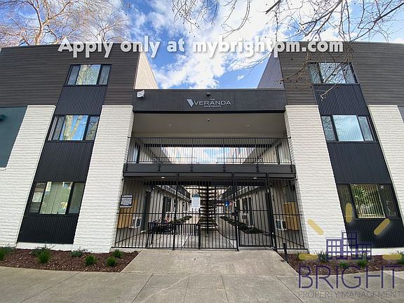 4th image of 1222 E St #14