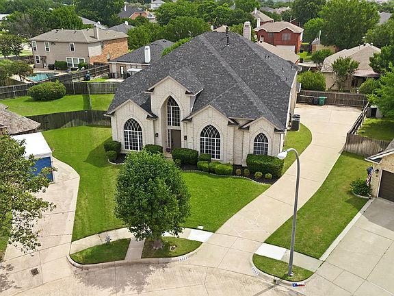 3rd image of 8412 Island Ct