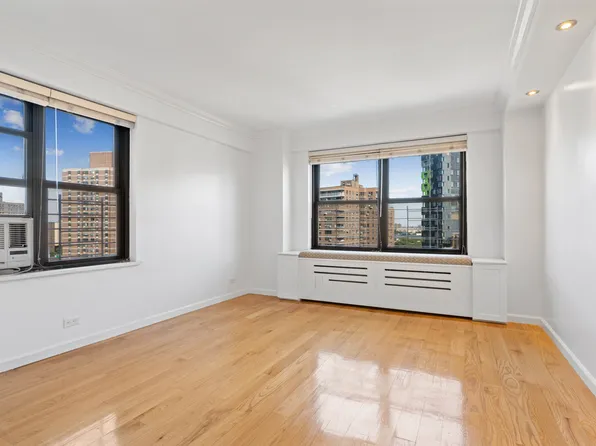 385 Grand Street image 1 of 7