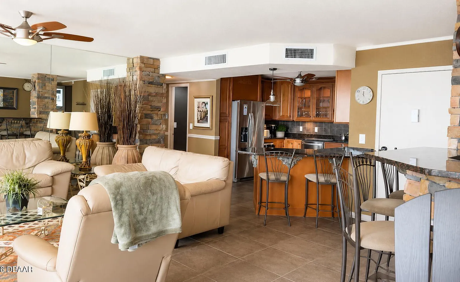2 bed, 2.0 bath, 1240 sqft, $2,800 — Photo 4