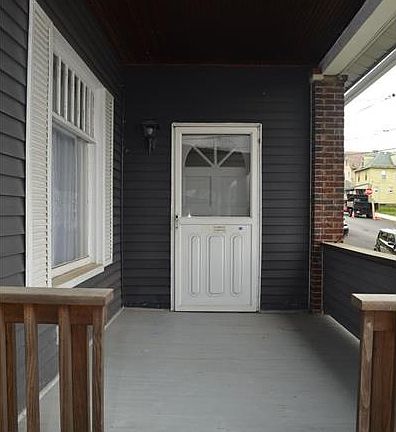 2nd image of 615 Wayne Ave