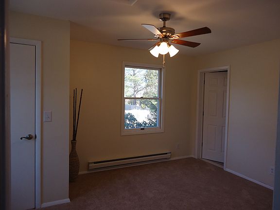 4th image of 84 Midland Ave