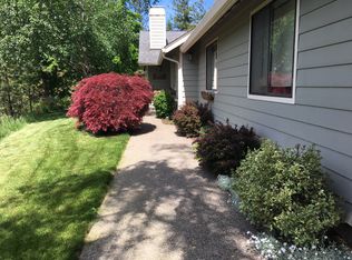 1040 Wards Creek Rd, Rogue River, OR 97537