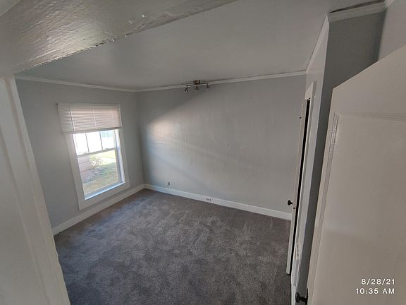 4th image of 512 N Alder St