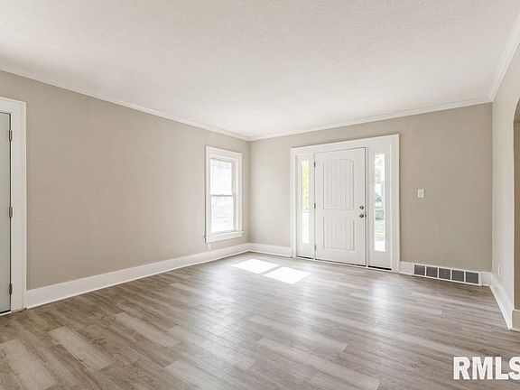 2nd image of 2205 Carey Ave