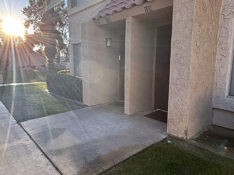 82567 Avenue 48 #109 — Photo 8