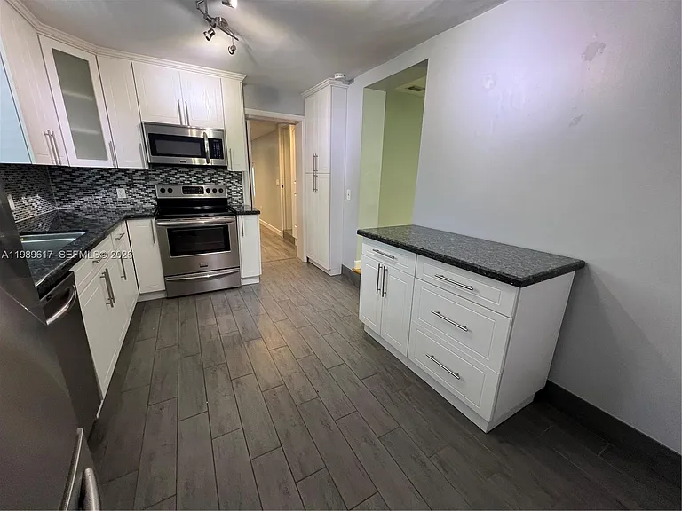 432 Palmetto Dr — Photo 16