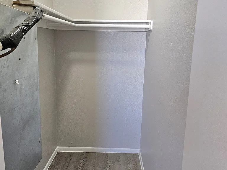 1725 W Vogel Ave #15 — Photo 8