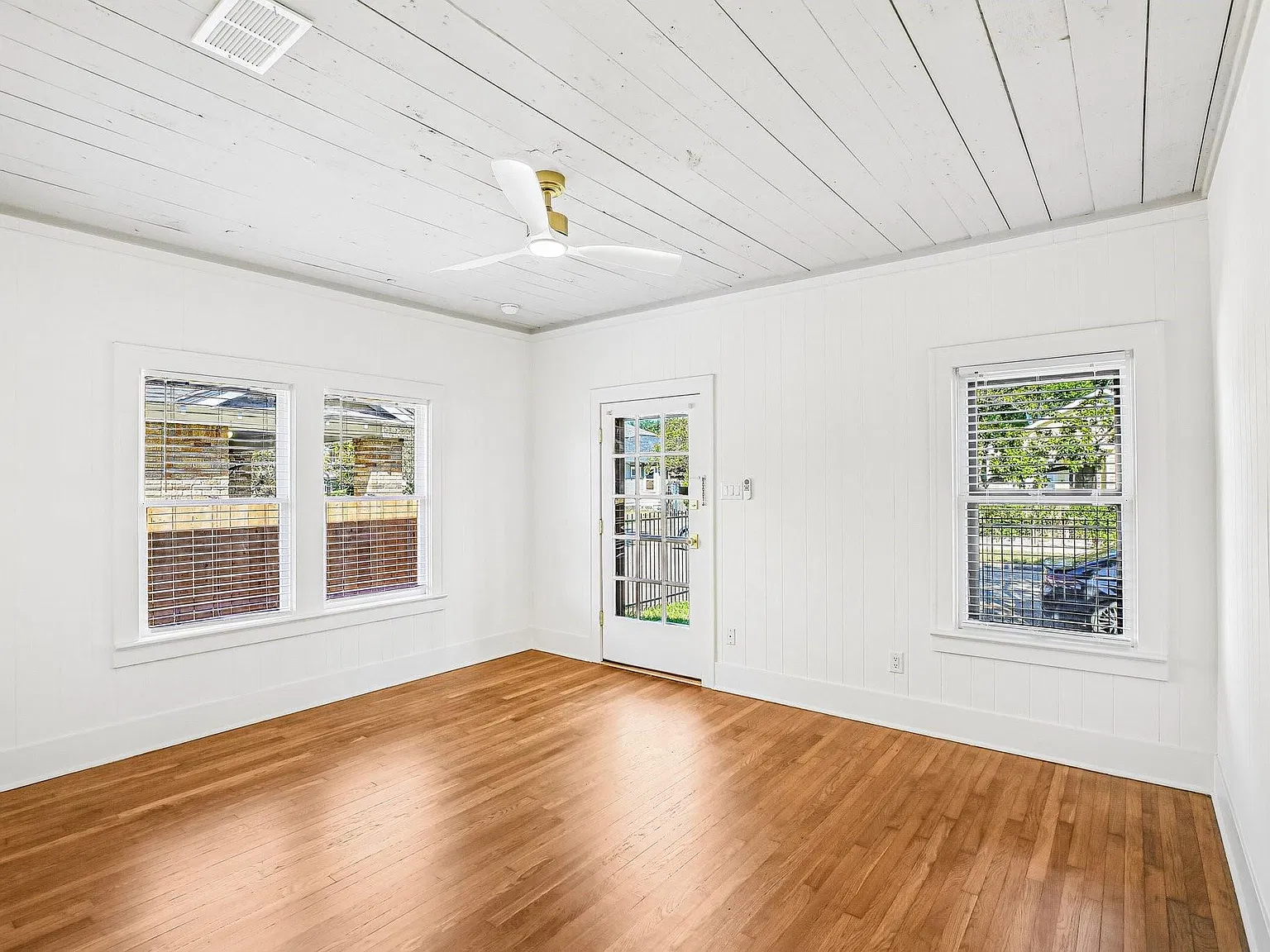 1 bed, 1.0 bath, 708 sqft, $1,875 — Photo 4