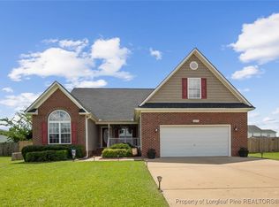 1411 Seabiscuit Dr, Parkton, NC 28371