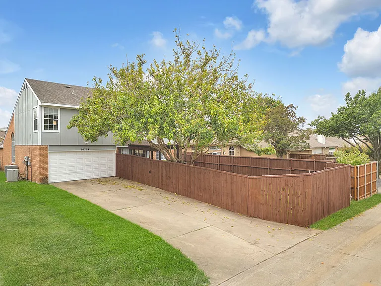10304 Concord Dr — Photo 5